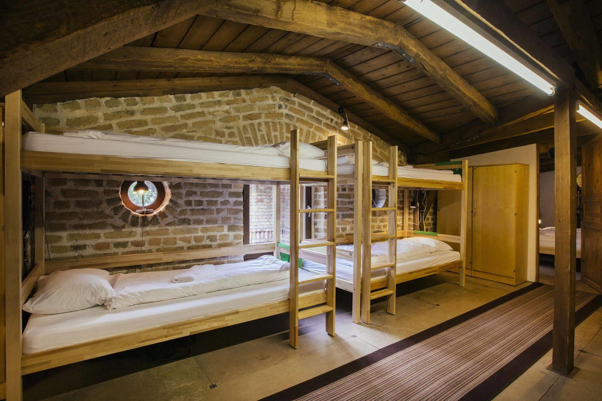 Amalienhof Guesthouse Riga Albergue *